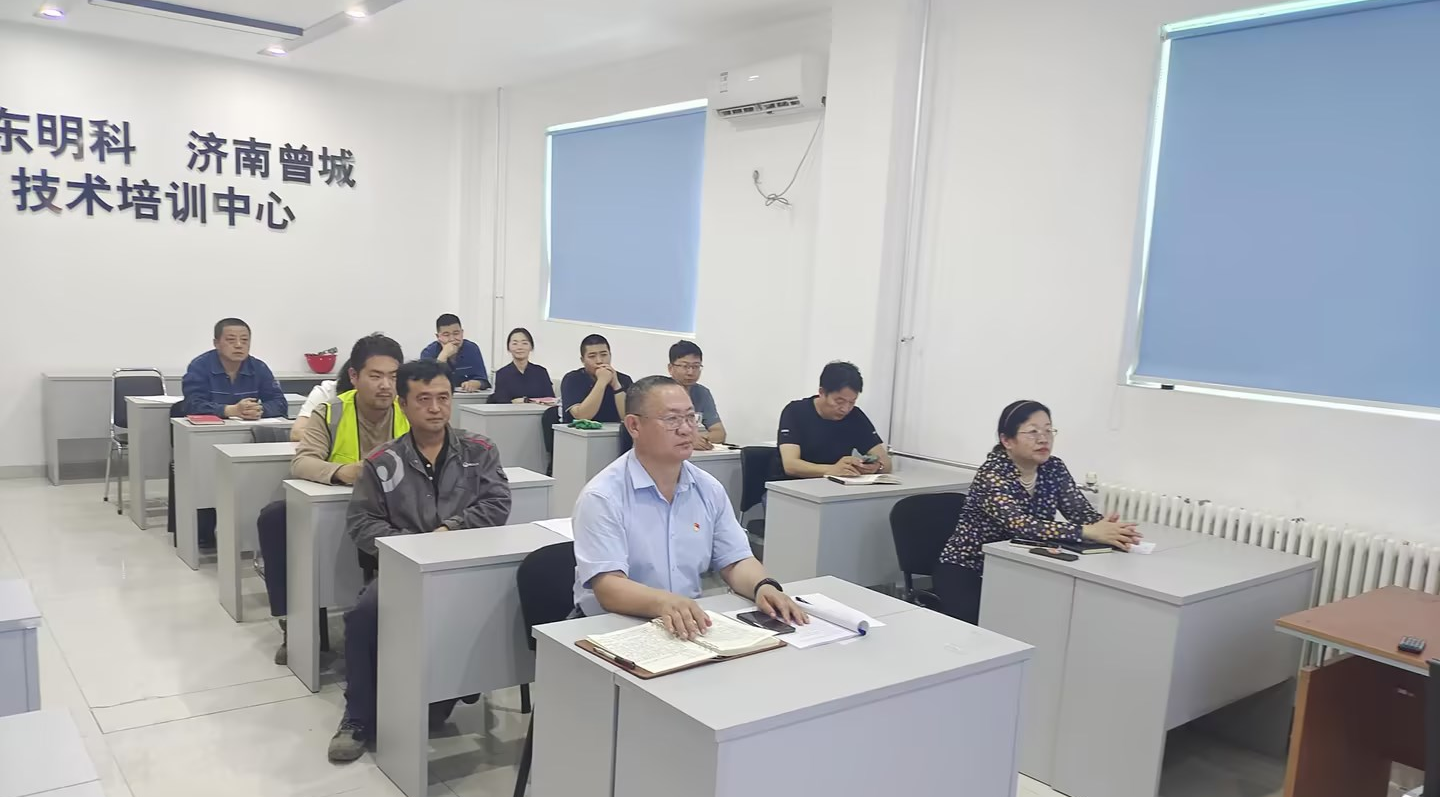 中共山東明科嘉陽環(huán)保工程有限公司支部組織召開2024年度黨員干部職工廉政教育活動